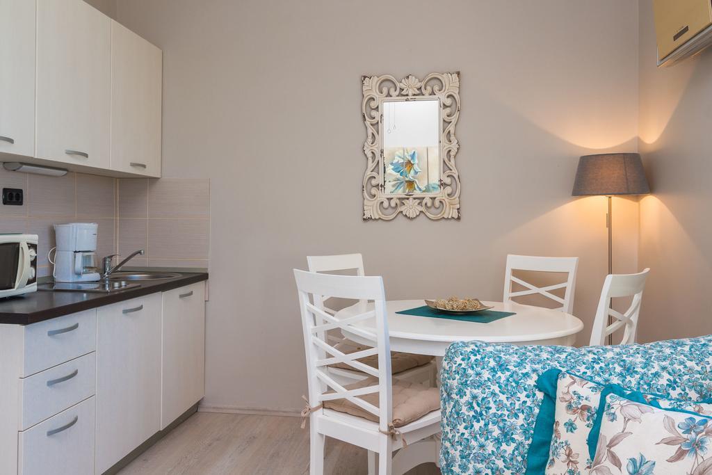 Apartments Suzy Σπλιτ Εξωτερικό φωτογραφία