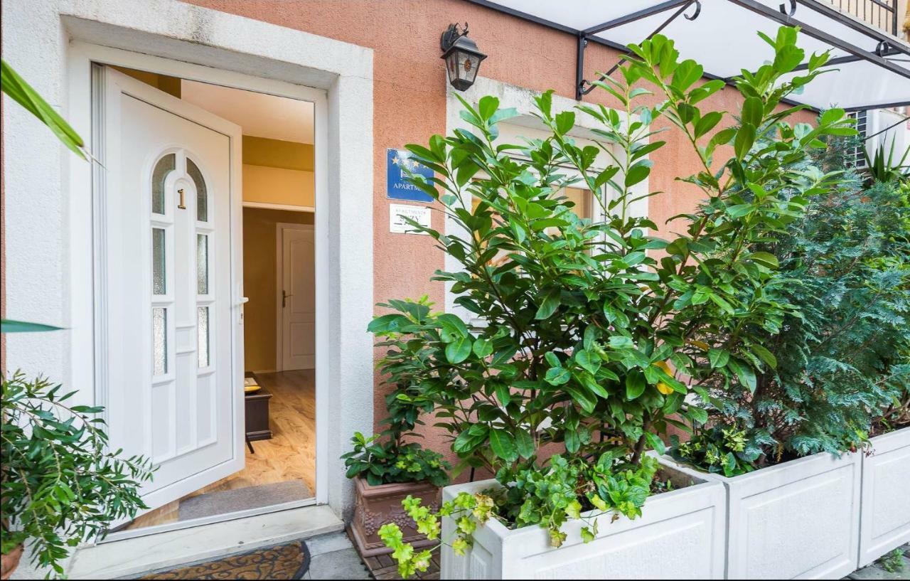 Apartments Suzy Σπλιτ Εξωτερικό φωτογραφία